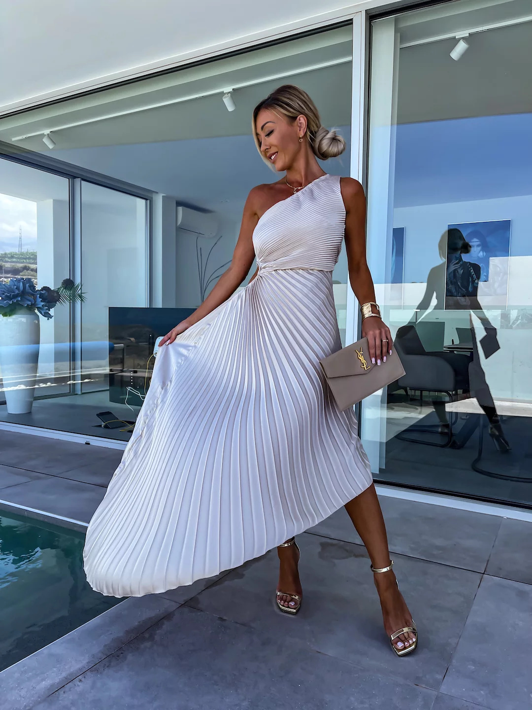 ELLA | One-Shoulder-Plissé-Midikleed