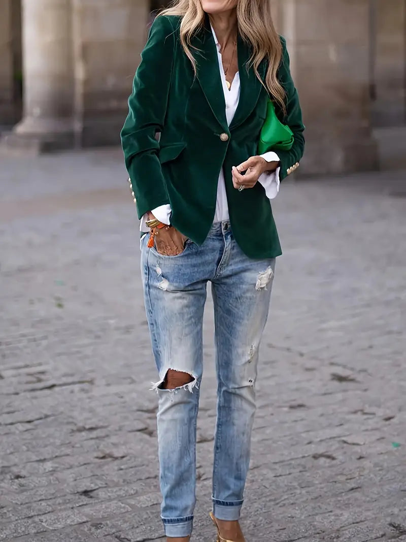 Isla | Chic Velvet Blazer