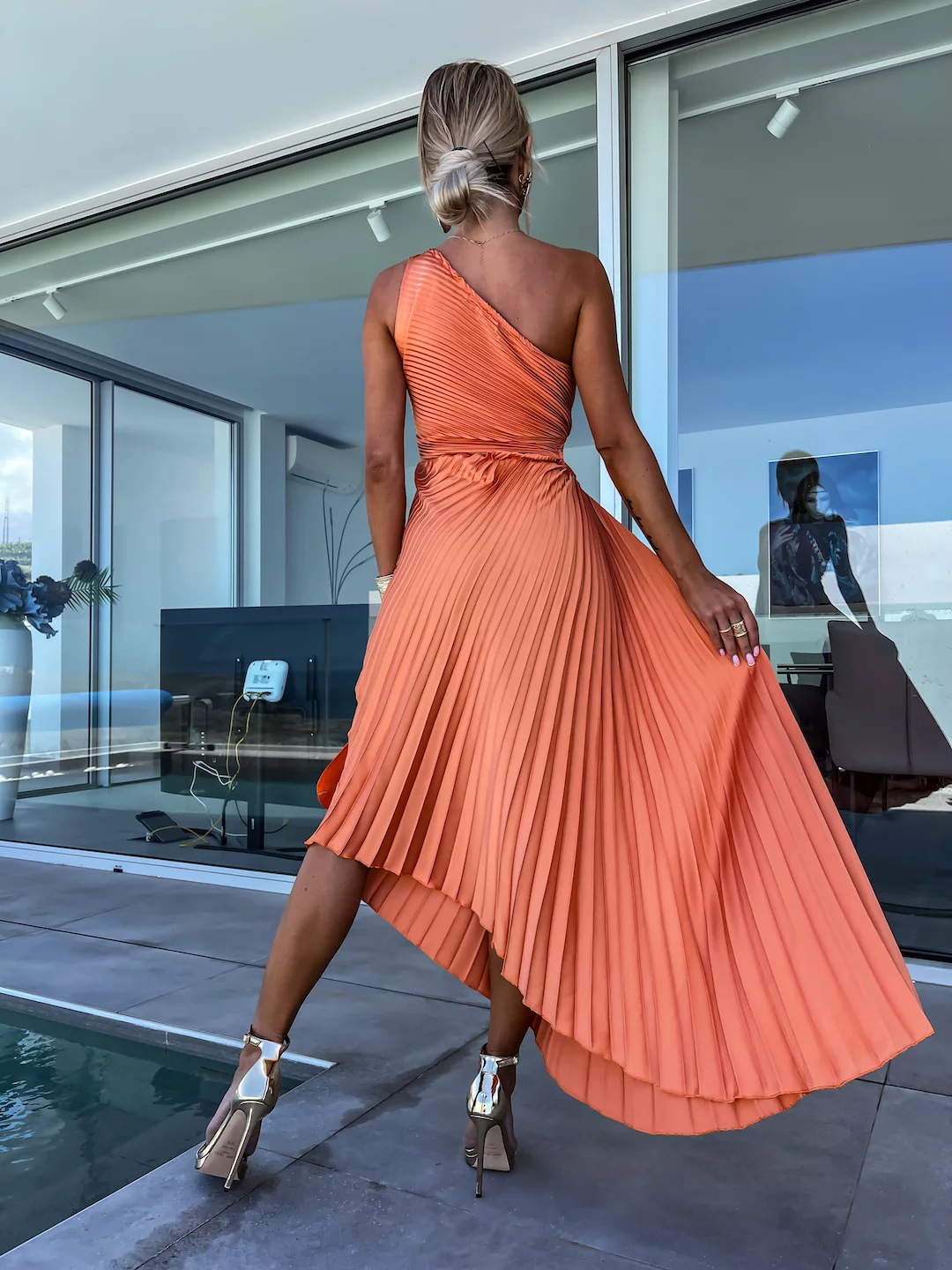 ELLA | One-Shoulder-Plissé-Midikleed