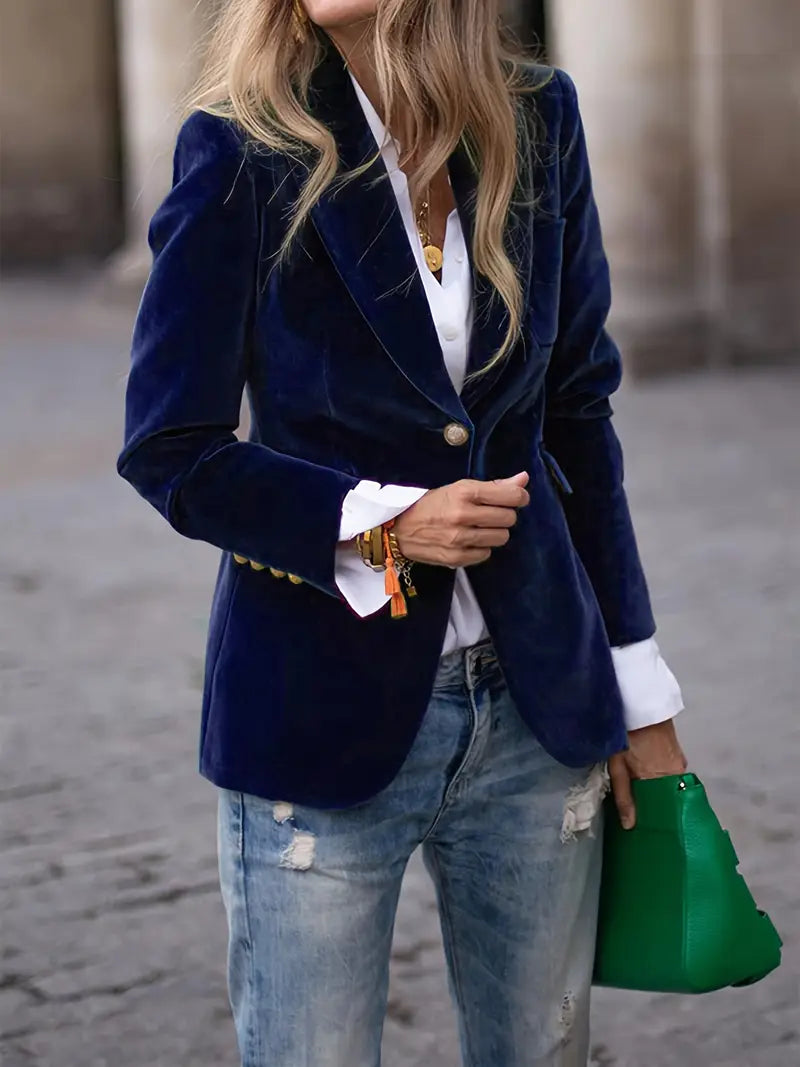 Isla | Chic Velvet Blazer