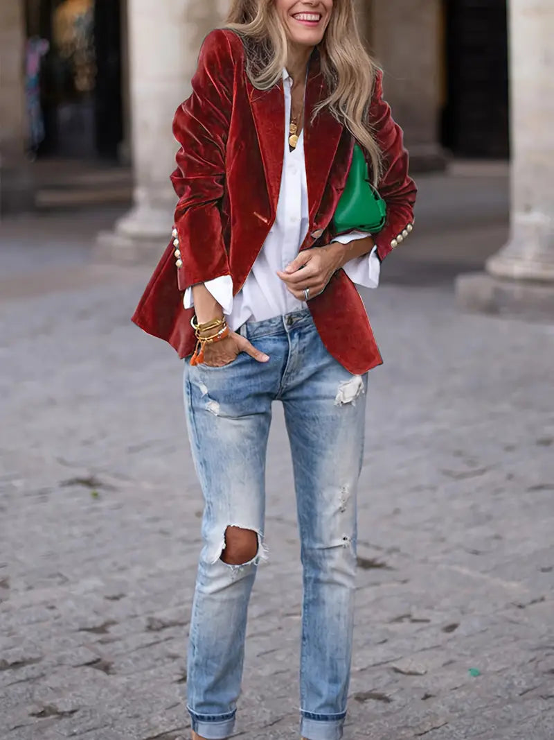 Isla | Chic Velvet Blazer