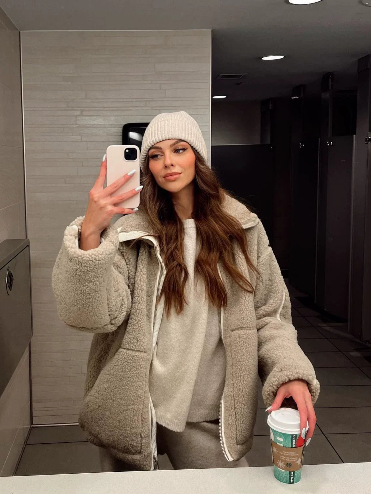 Kaja | Knuffelige Teddyjas met Staande Kraag