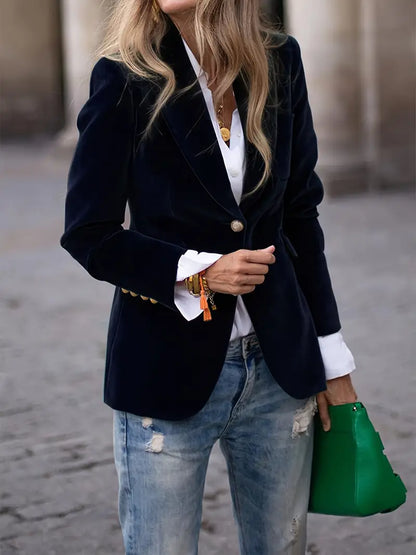 Isla | Chic Velvet Blazer