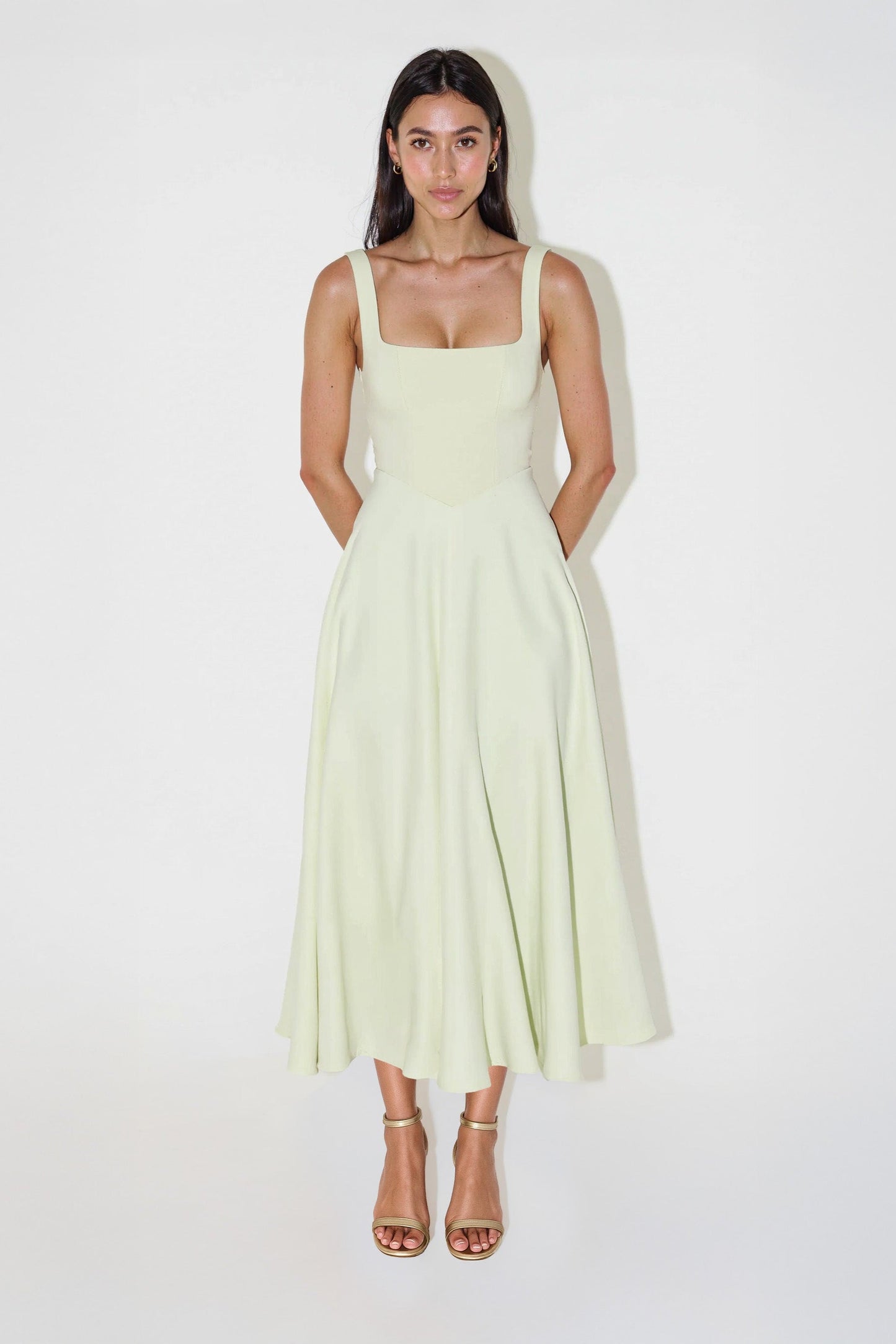 NOMI™ | Midi-jurk met vierkante hals