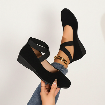 Monique™ | Comfortabele Gesloten Wedge Instappers